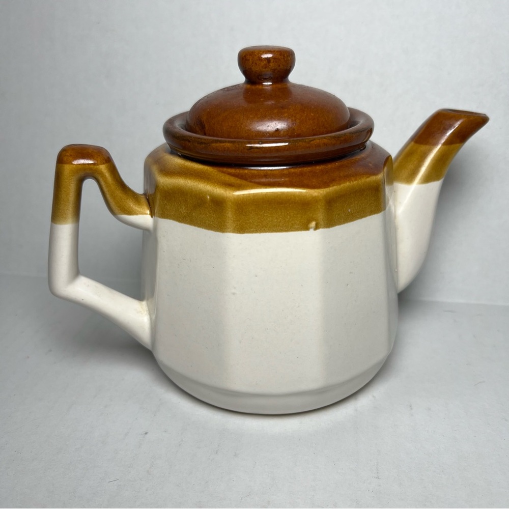 Vintage Brown and White Drip Painted Teapot from Taiwan 1970’s